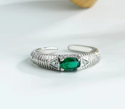 Vintage Emerald Sterling Silver Ring